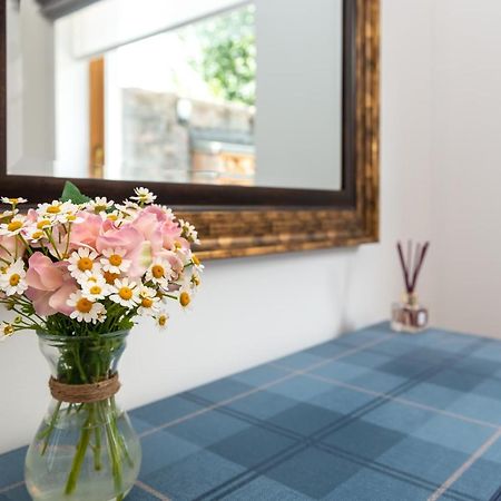 Dormie Cottage, Lovely Bright And Spacious Bungalow With Wood Fire Ballater Eksteriør bilde