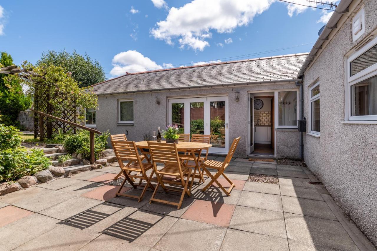 Dormie Cottage, Lovely Bright And Spacious Bungalow With Wood Fire Ballater Eksteriør bilde
